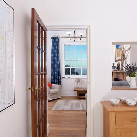 Cottage By The Beach With Fantastic Sea Views Yarmouth  Exterior photo